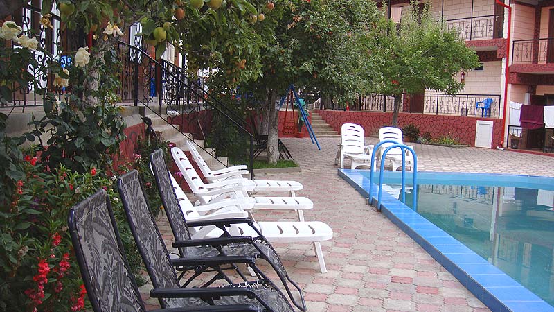 Бассейн пансионата Пансионат в частном секторе на Иссык-Куле